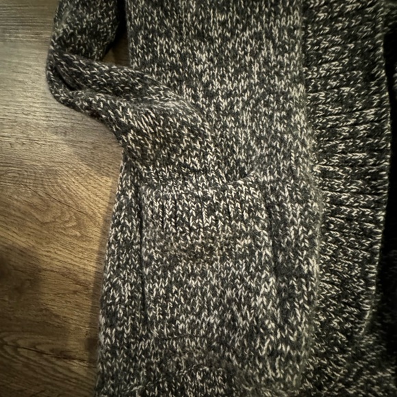 Roots salt and pepper cardigan with one fastener - Picture 2 of 6